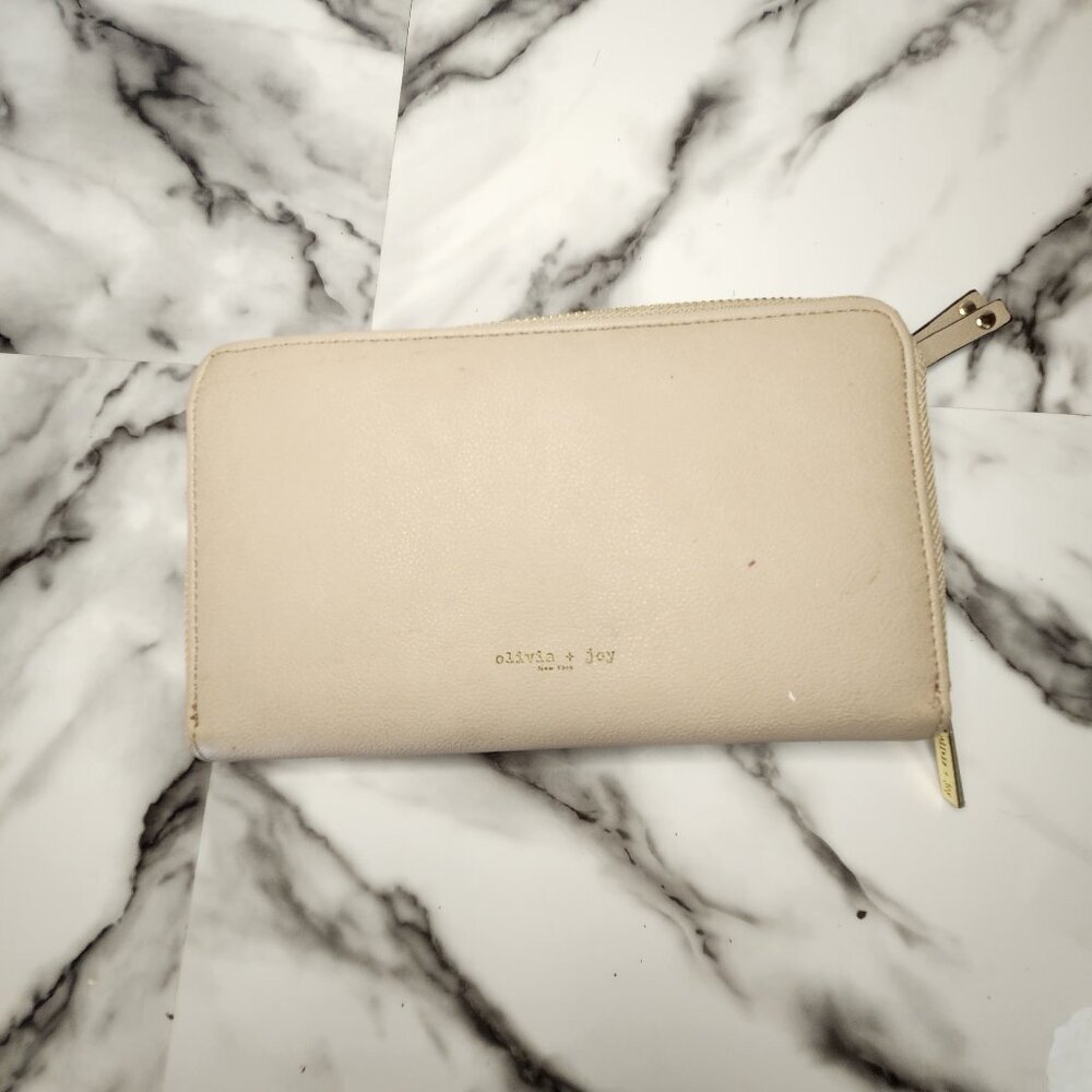 OLIVIA + JOY NEW YORK WOMENS CREAM COLOR WALLET